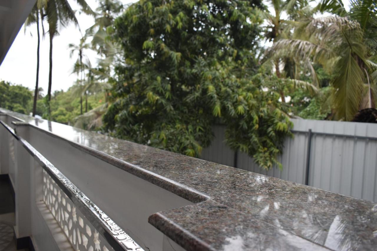 Hotel Wind Chimes Kuilapalayam Exterior foto